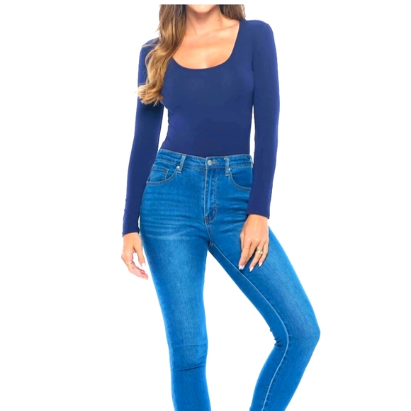 Junior's Aeropostale Seriously Soft Boatneck Ballet Long Sleeve,Bodysuit - Picture 2 of 6